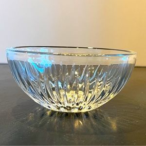 VTG Rogaska Starburst Crystal Bowl. Pre-owned In Excellent Condition. 2 Avail.